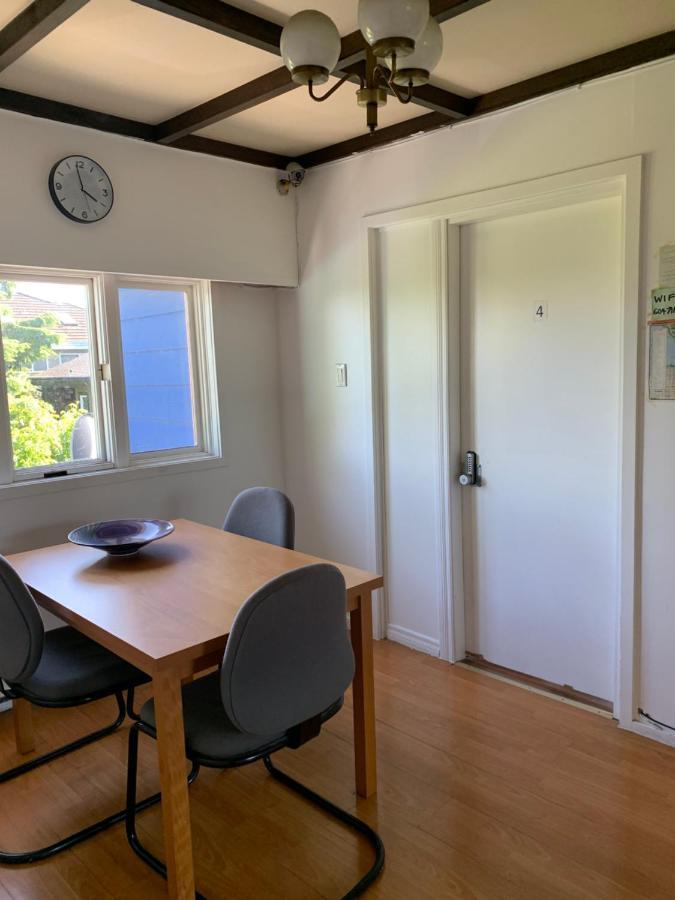 Vancouver Backpacker House - 10 Min Walk To Metrotown Skytrain Station Burnaby Eksteriør bilde