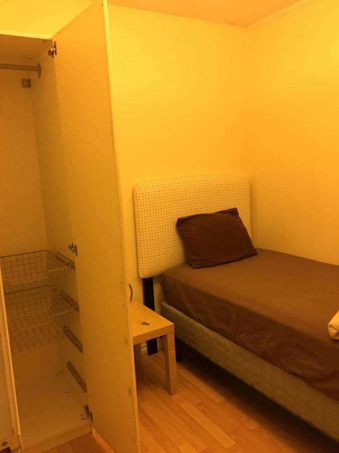Vancouver Backpacker House - 10 Min Walk To Metrotown Skytrain Station Burnaby Eksteriør bilde