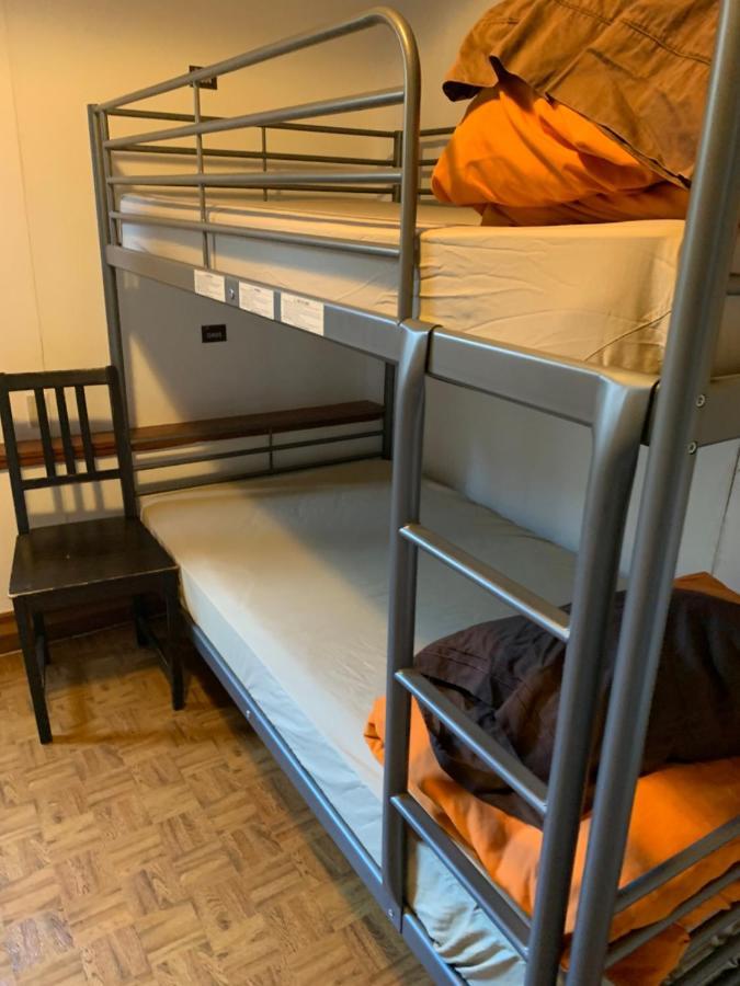 Vancouver Backpacker House - 10 Min Walk To Metrotown Skytrain Station Burnaby Eksteriør bilde