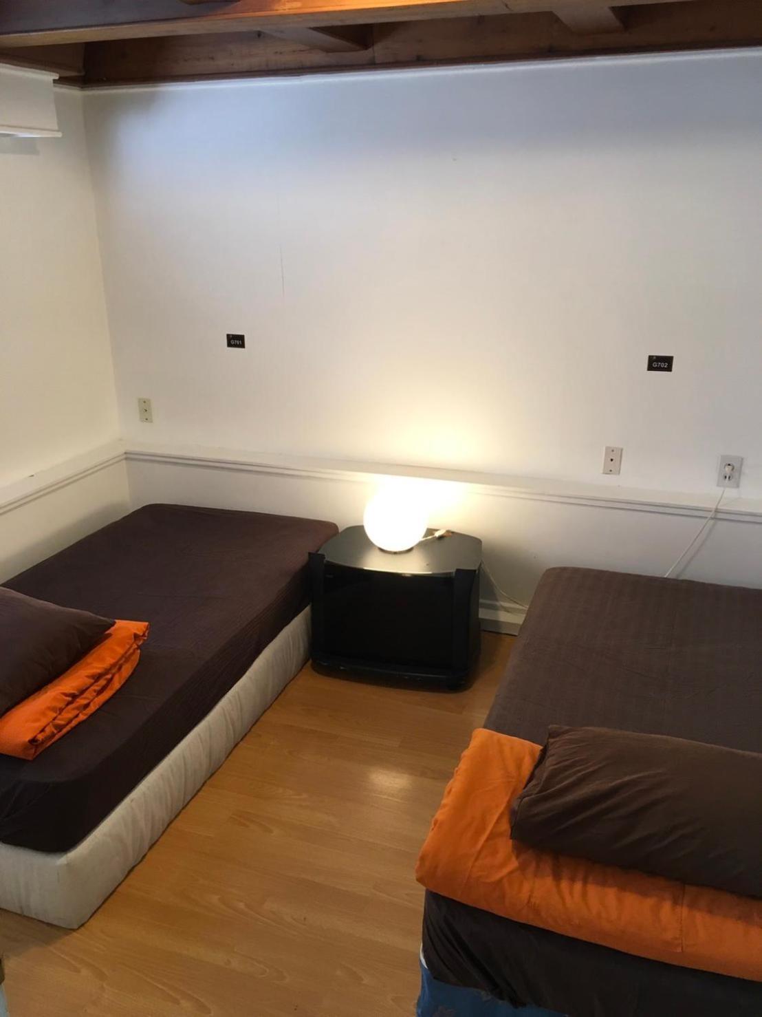 Vancouver Backpacker House - 10 Min Walk To Metrotown Skytrain Station Burnaby Eksteriør bilde